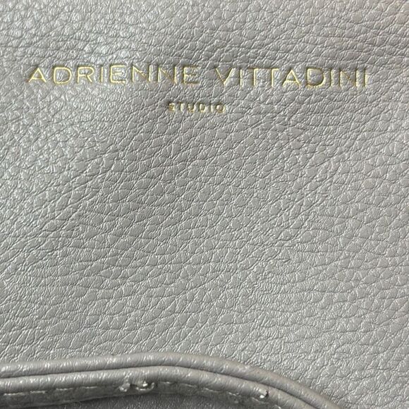 Adrienne Vittadini Studio Women's Gray Detachable Strap Charging Wallet Wristlet - Picture 11 of 16